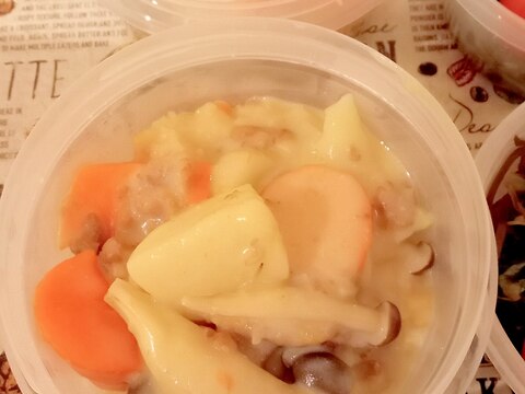 牛肉としめじの野菜たっぷり豆乳スープ